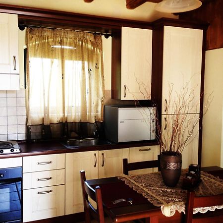 Niriides Luxury Villas 헐소니소스 외부 사진