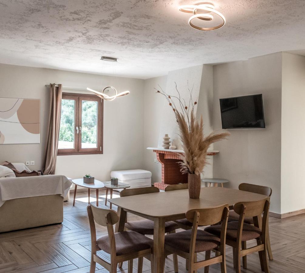 Niriides Luxury Villas 헐소니소스 외부 사진