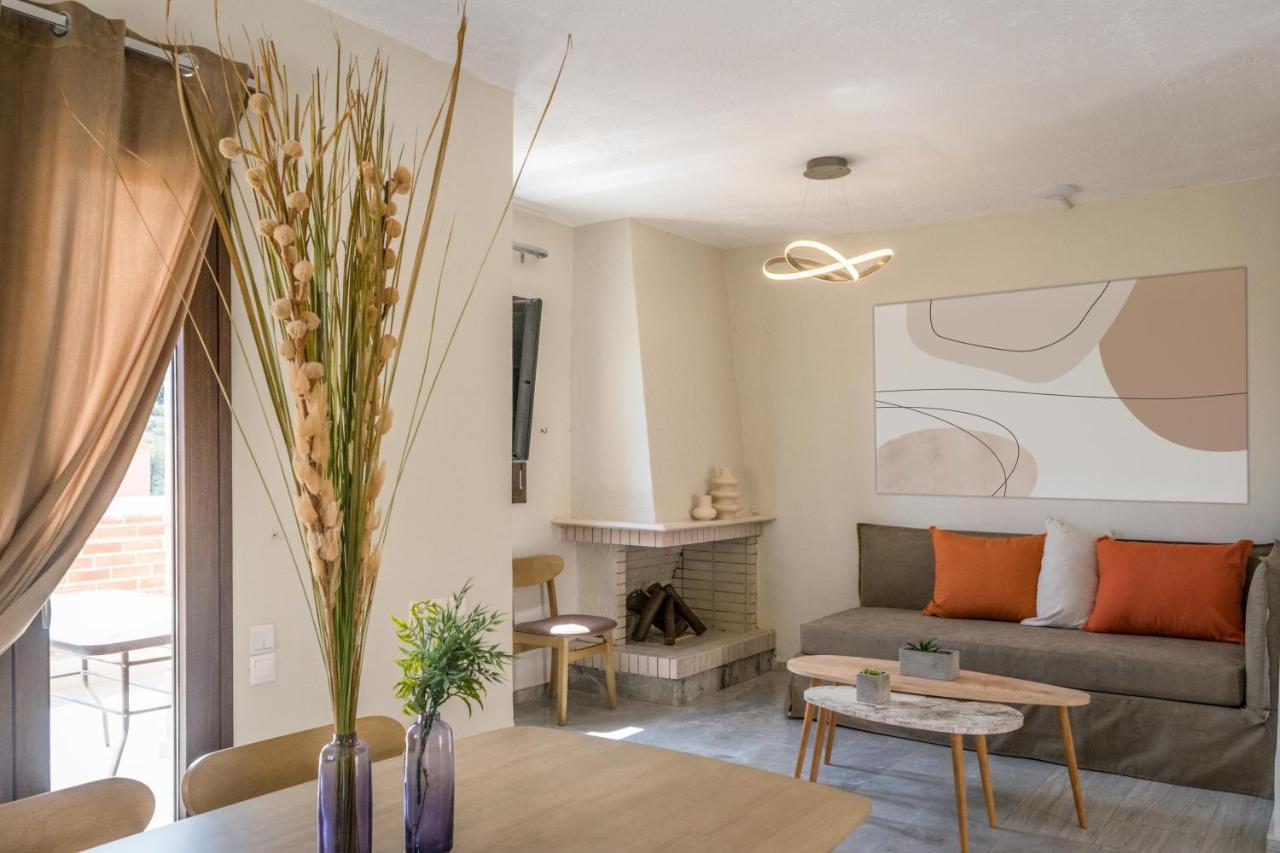 Niriides Luxury Villas 헐소니소스 외부 사진