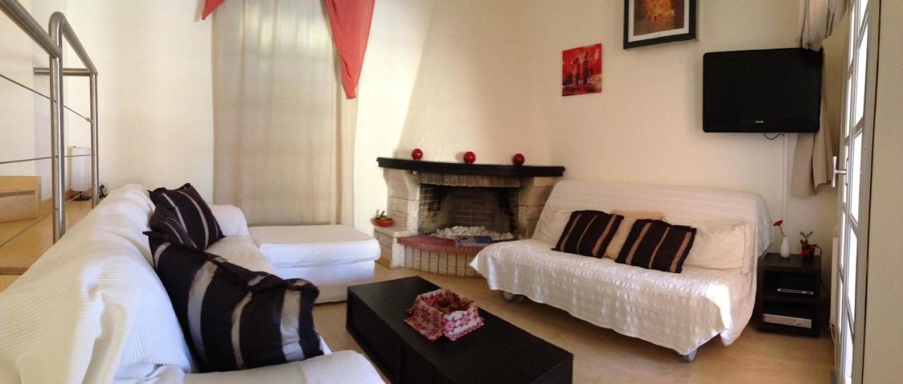 Niriides Luxury Villas 헐소니소스 외부 사진