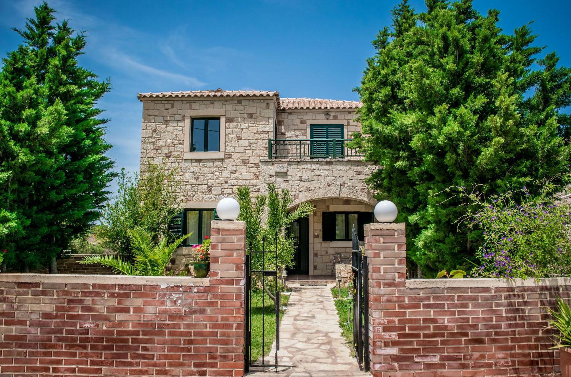 Niriides Luxury Villas 헐소니소스 외부 사진