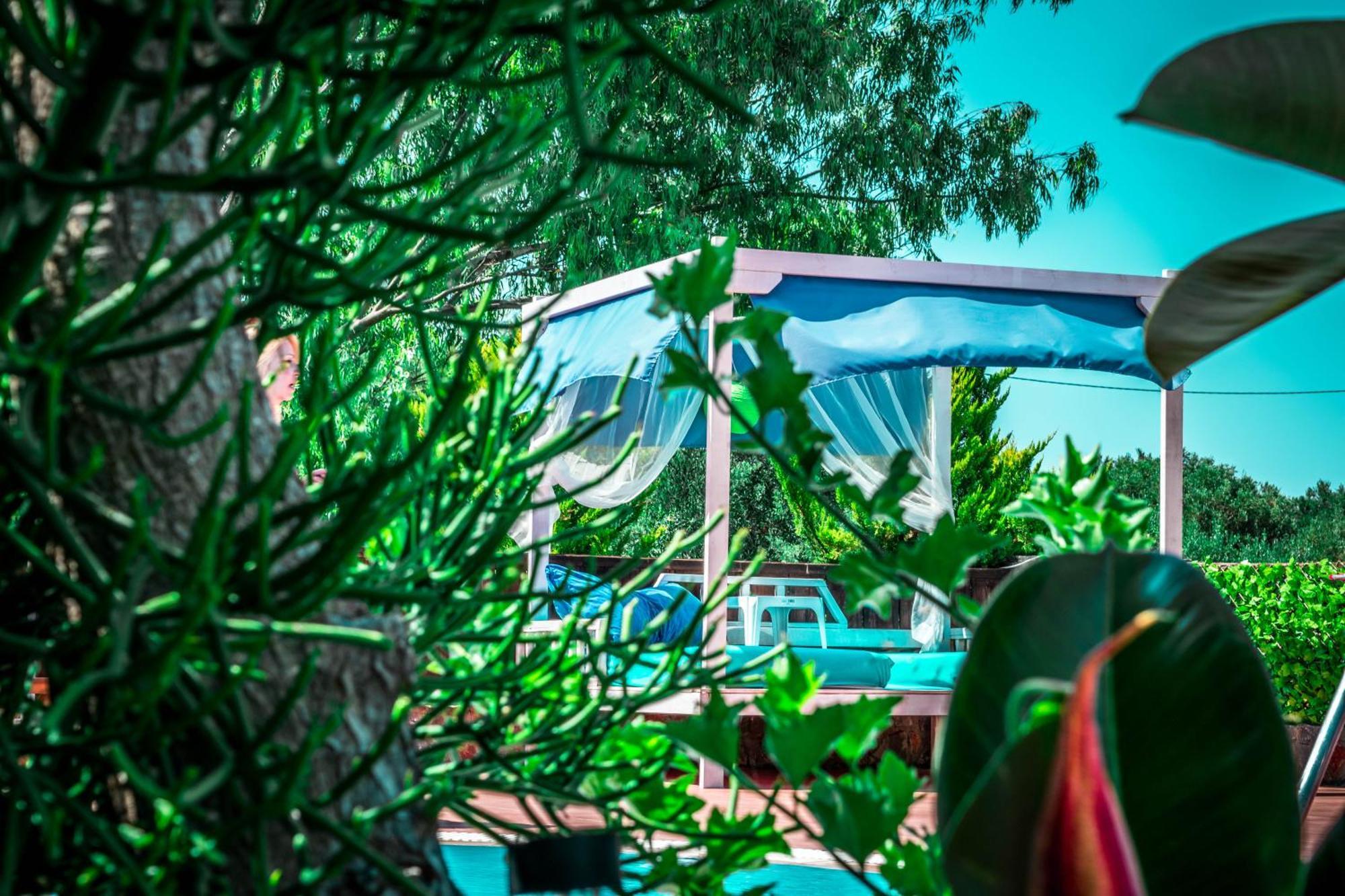 Niriides Luxury Villas 헐소니소스 외부 사진